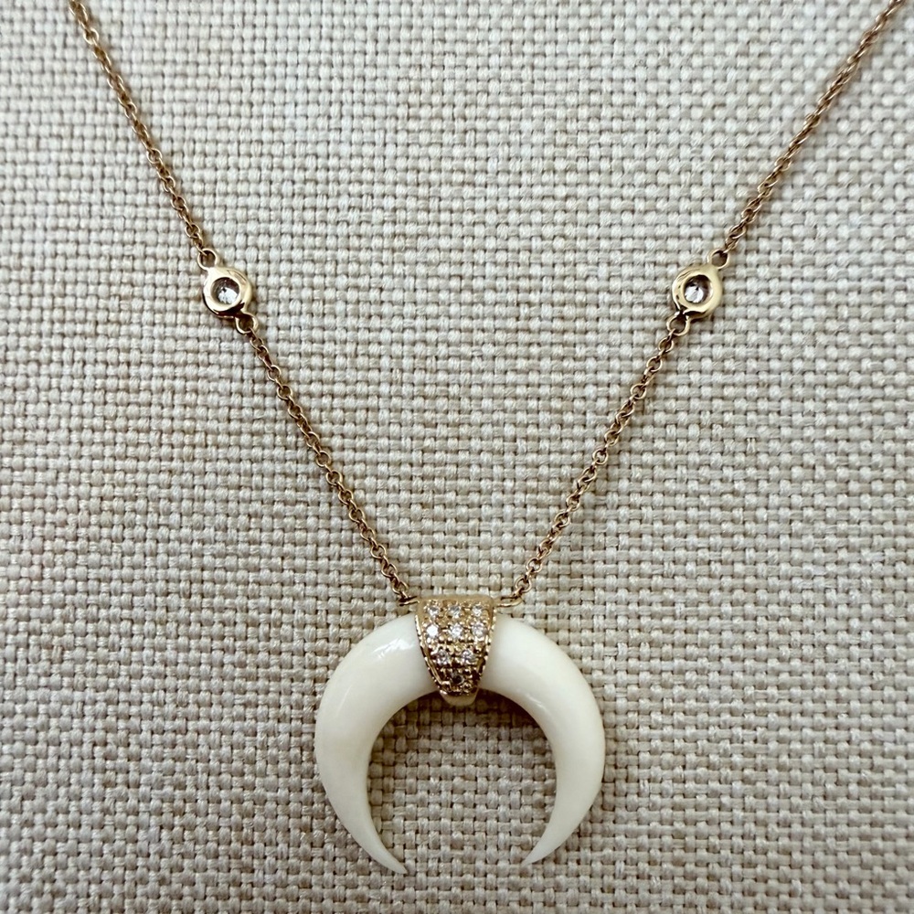14K JACQUIE AICHE MINI BONE DOUBLE HORN NECKLACE